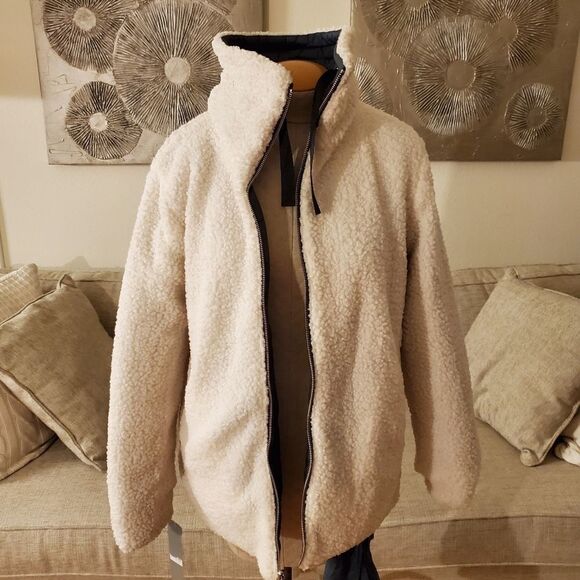 Bernardo Reversible Faux Shearling Puffer Jacket - Picture 6 of 12